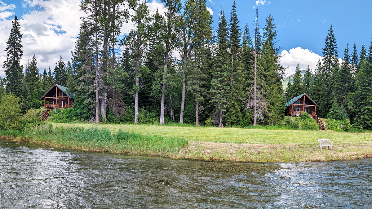 KRO Cabins 2 and 3 Creekside